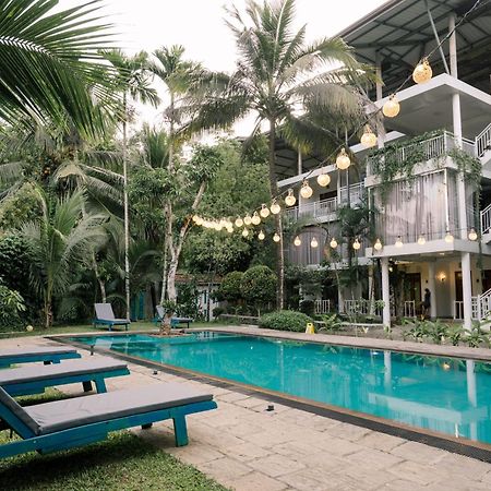 French Garden Kandy Exterior foto
